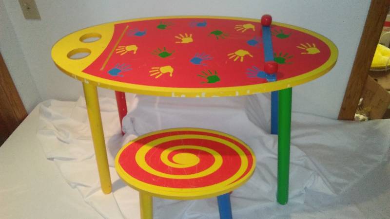 Child�s Play Station Table and Stool Super Cute