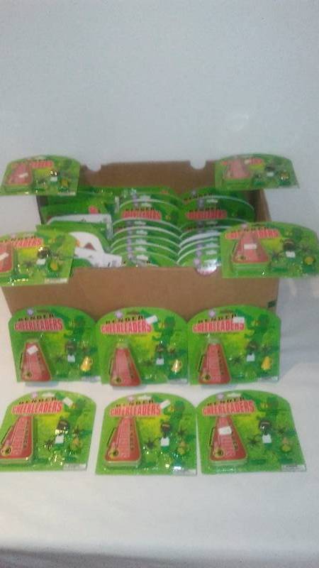 Bender Cheerleaders �Will� (wholesale lot contains 68) Posable Magnetic