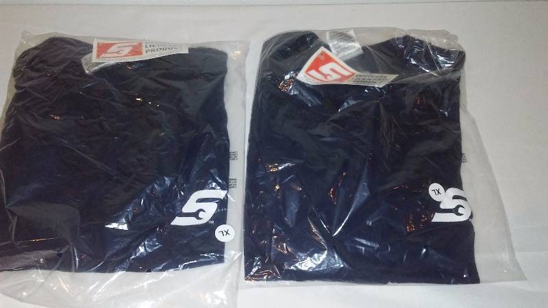 Quantity 2 XL Snap-on Authorized A Team T Shirt, Short Sleeve, Fruit of the Loom, 100 % Cotton,