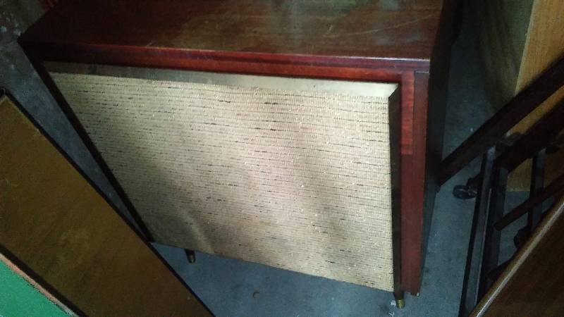 Console Stereo Cabinet circa 1958 - WOW