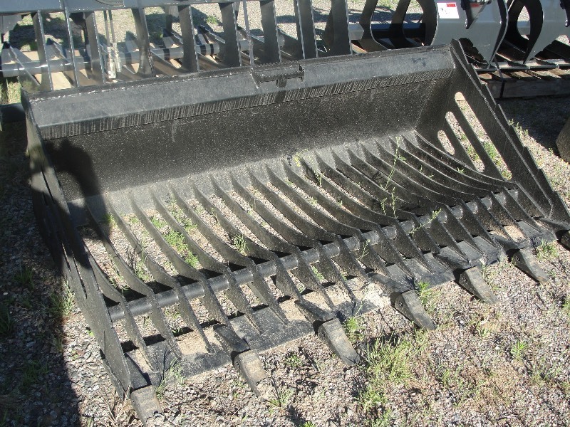 72 UNUSED HEAVY DUTY ROCKLANDSCAPE BUCKET