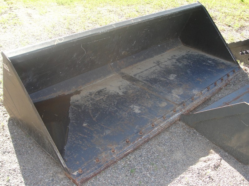 101 HEAVY DUTY MATERIALSNOW BUCKET