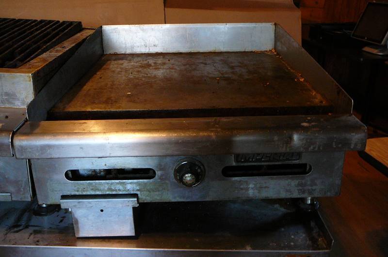 lot 5 image: Imperial Griddle