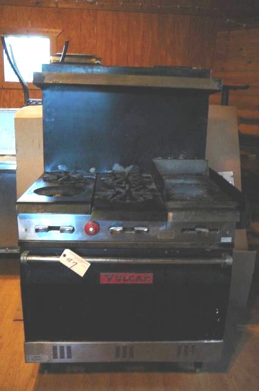 lot 7 image: Commercial Stove with Oven NSF Vulcan