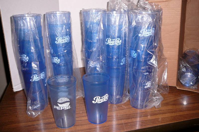 lot 20 image: 6 Sleeves of Pepsi Glasses
