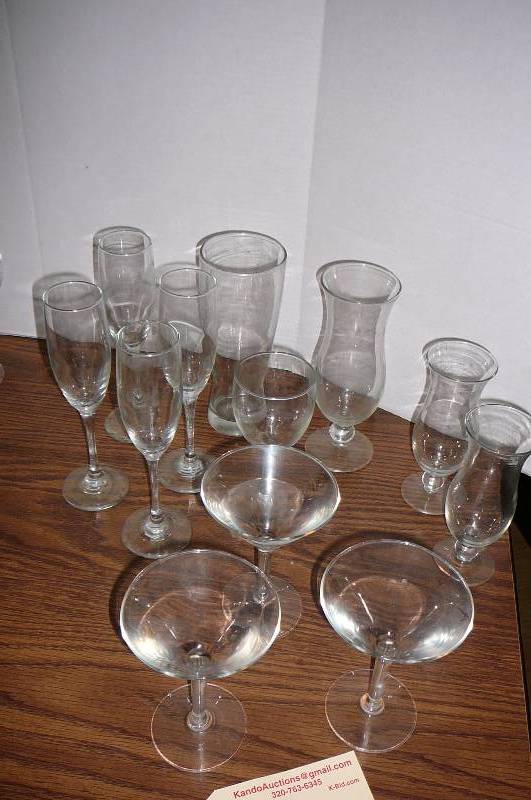 lot 27 image: Champagne, Martini, Wine glasses