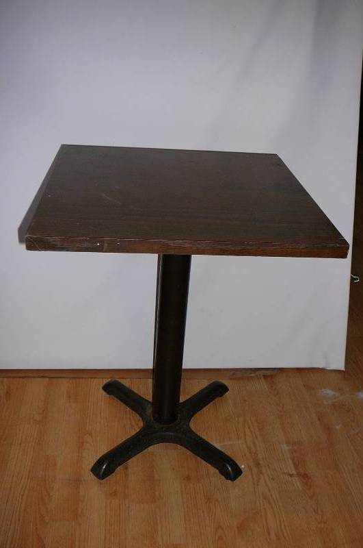 lot 61 image: Table