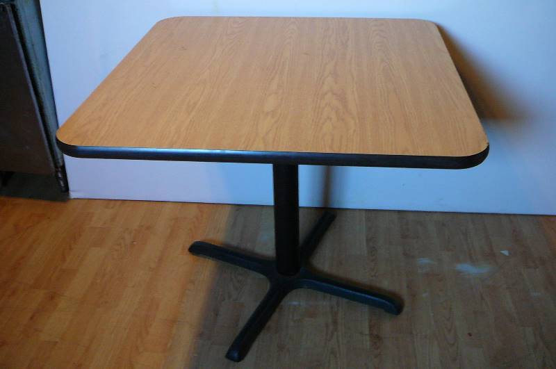 lot 68 image: Square Table