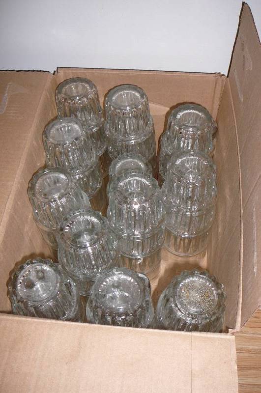 lot 118 image: Cocktail glasss