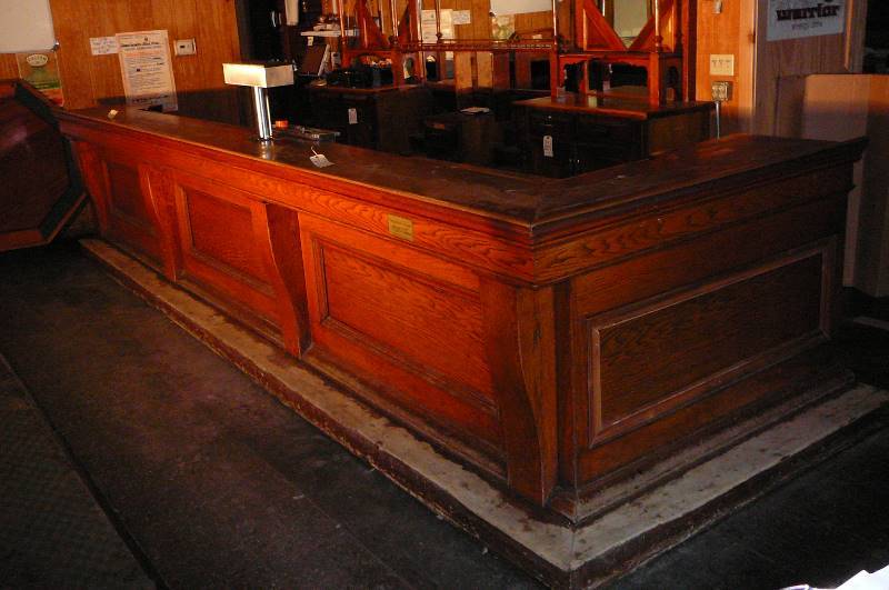 lot 283 image: Vintage Wooden Bar with L  18 long