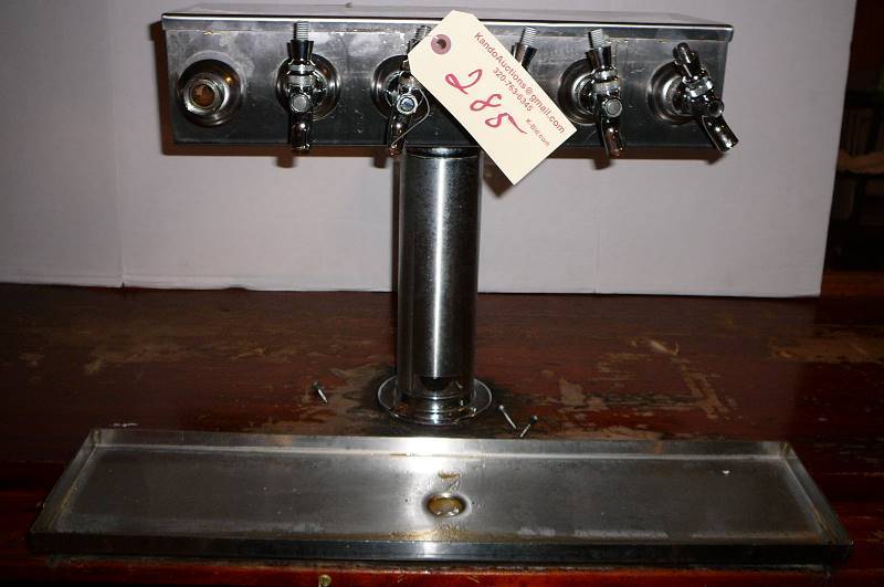 lot 285 image: Stainless steel Bar Tap head