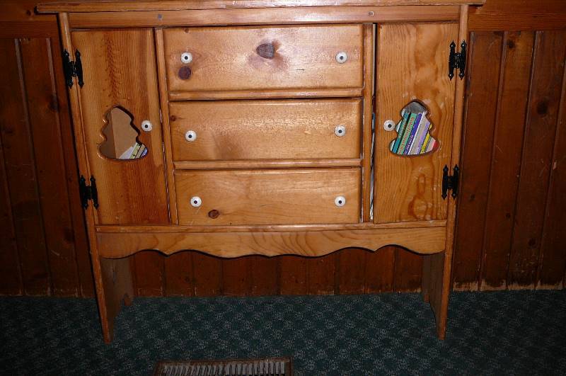 lot 296 image: Wooden Cabinet Decorative 3 Drawers