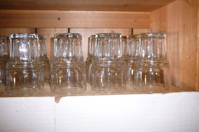lot 310 image: Drinking glasses 23 matching, Drinking