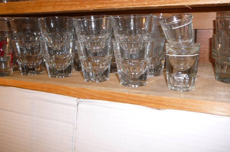 lot 311 image: Small Drinking Glasses, 3 matching