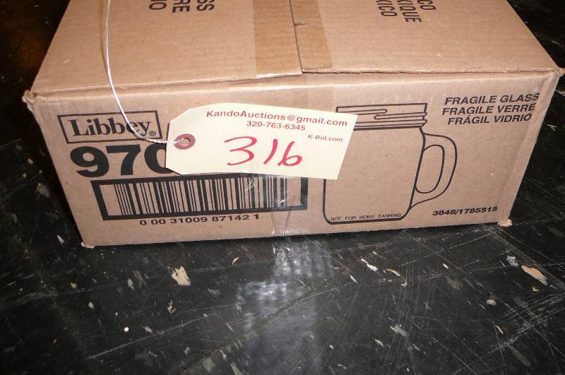 lot 316 image: Drinking Jars 16 oz. 1 dozen