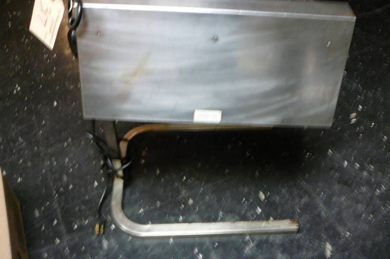 lot 317 image: Sizzler Infrared Warmer Idea