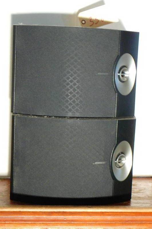 lot 338 image: Bose Speakers 301 V Speakers