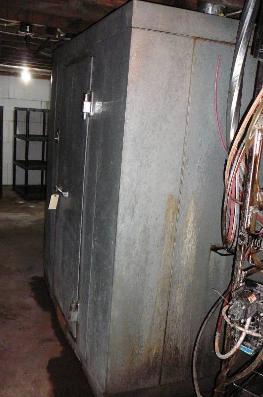 lot 386 image: Walk in Keg Cooler