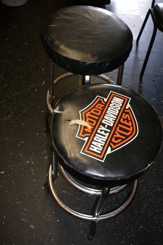 lot 393 image: Bar Stools