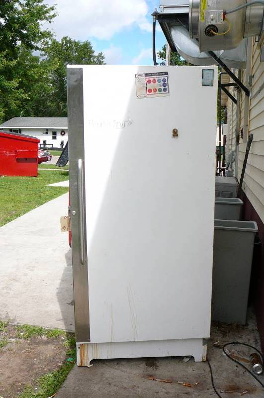 lot 397 image: Commercial Refrigerator