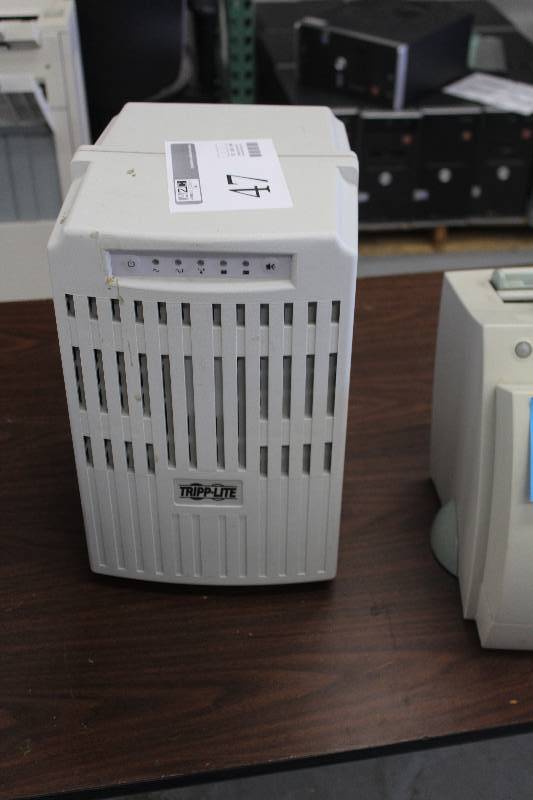 lot 47 image: Tripp-Lite Smart 2200VS 1600W UPS