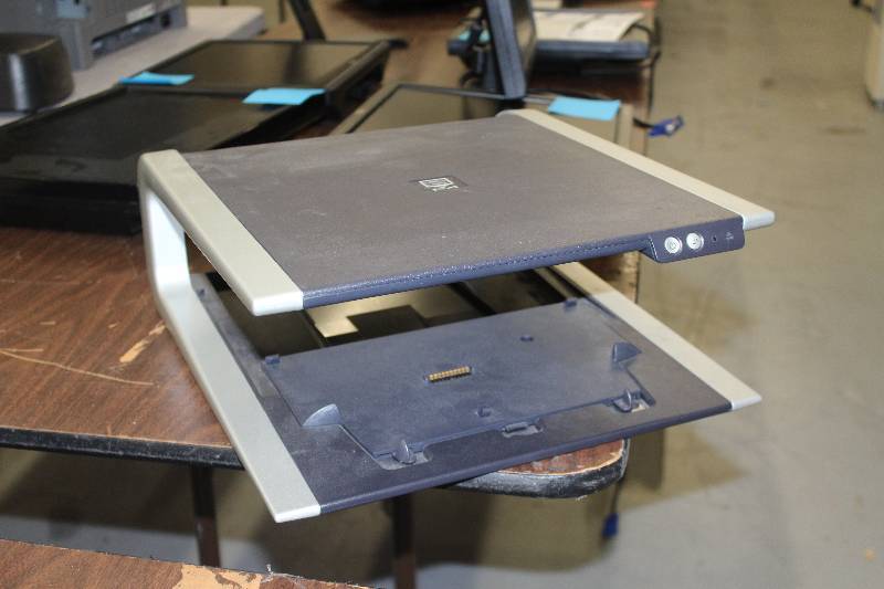 lot 44 image: Laptop Docking Station