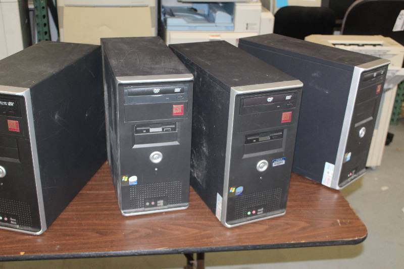 lot 39 image: Lot of (4) Dell Computer Tower Desktop