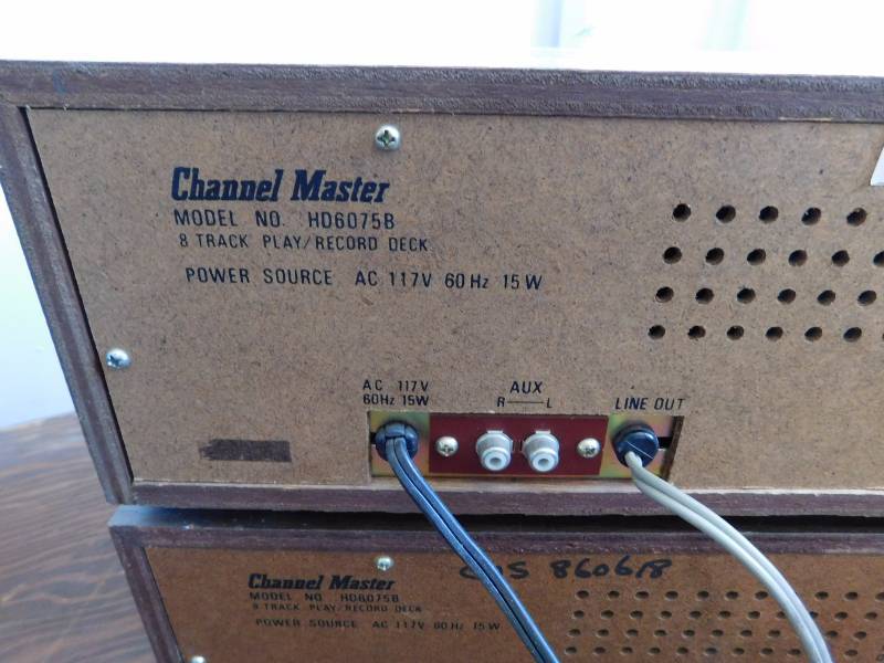 lot 19 image: 2 Channel Master 8 Track PlayersRecorders, Model #HD6075B