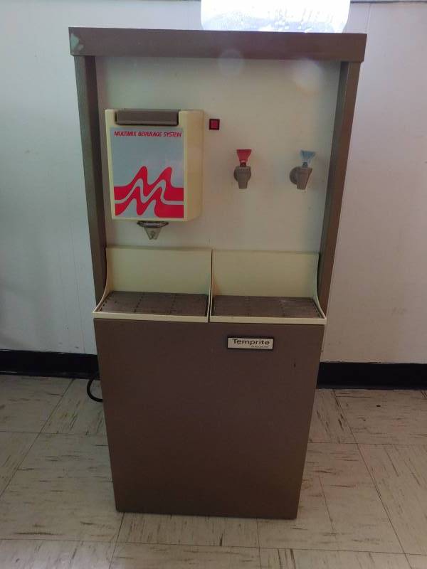 lot 29 image: Temprite by Elkay Multimix Beverage System, powered on (approx. 38 x 18 x 13.5)