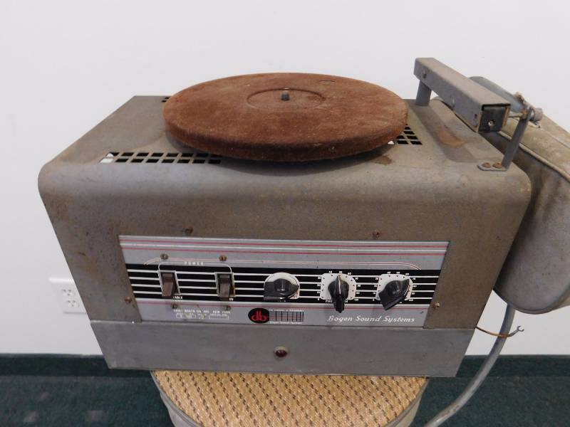 lot 74 image: Vintage Bogen E1620 Sound System
