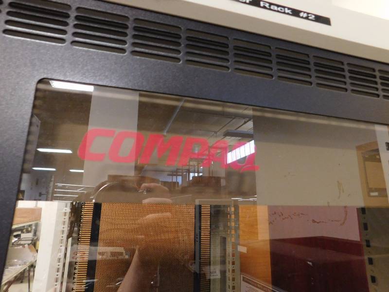 lot 130 image: Compaq Server Rack (approx. 23 x 79.5 x 33.5)