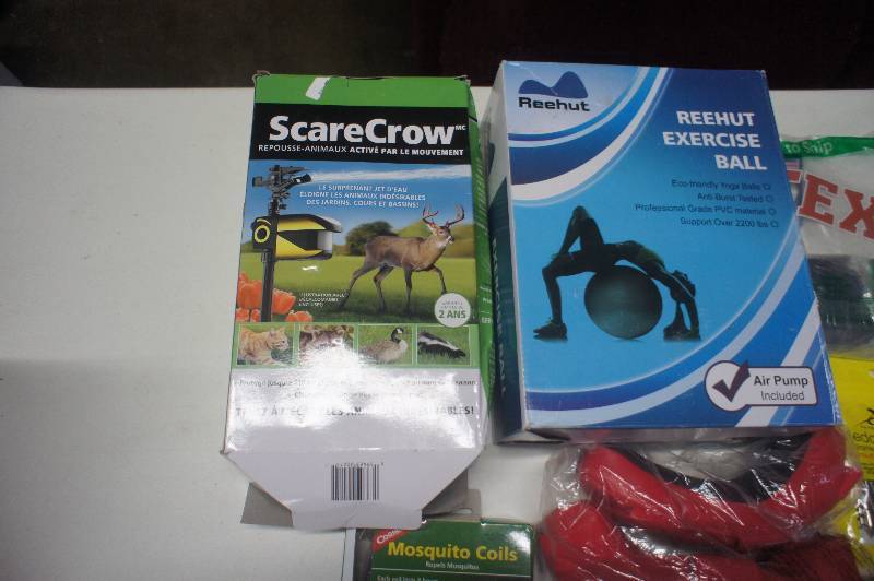 lot 344 image: (Lot of 12) Home Outdoor Goods