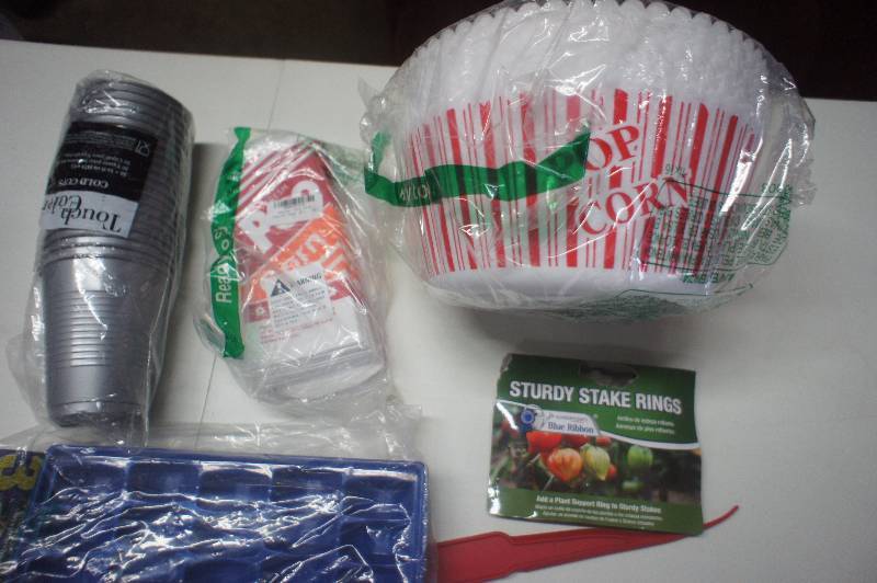 lot 345 image: (Lot of 6) Kitchen Wares