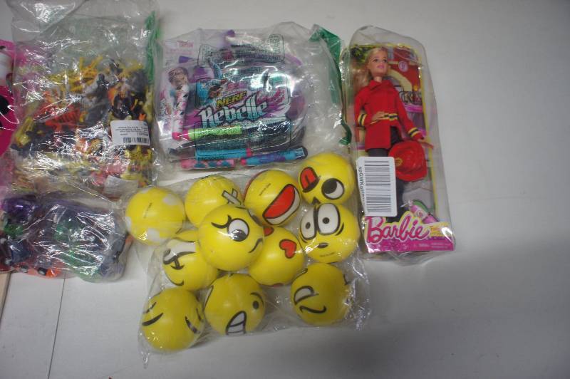 lot 358 image: (Lot of 7) ToysGames