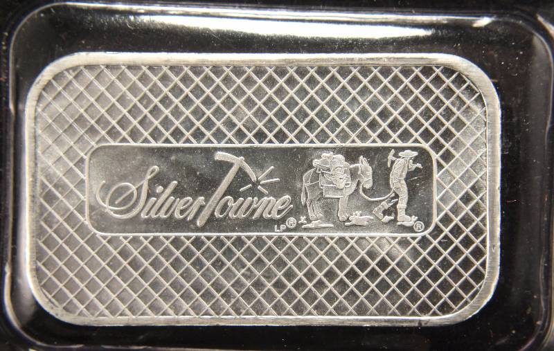1 TROY OZ. .999 FINE SILVER SILVER TOWN EAGLE DESIGN SEALED