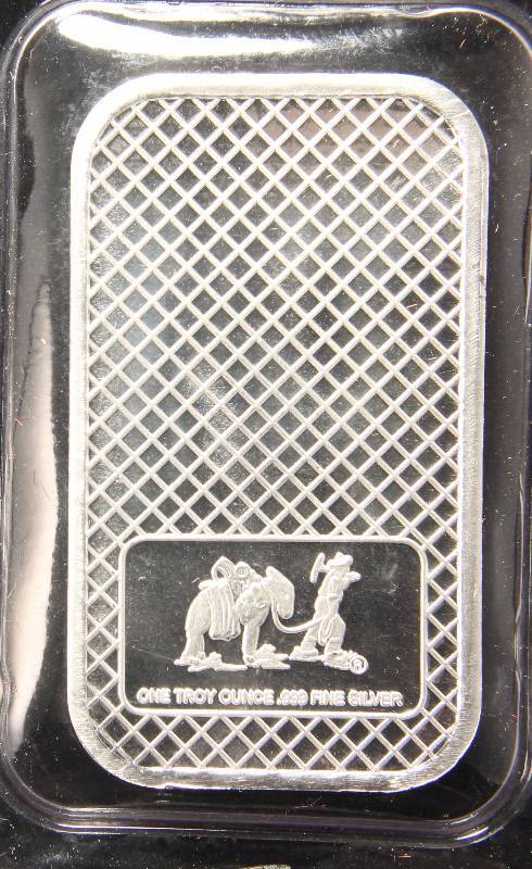1 TROY OZ. .999 FINE SILVER BAR EAGLE DESIGN SEALED