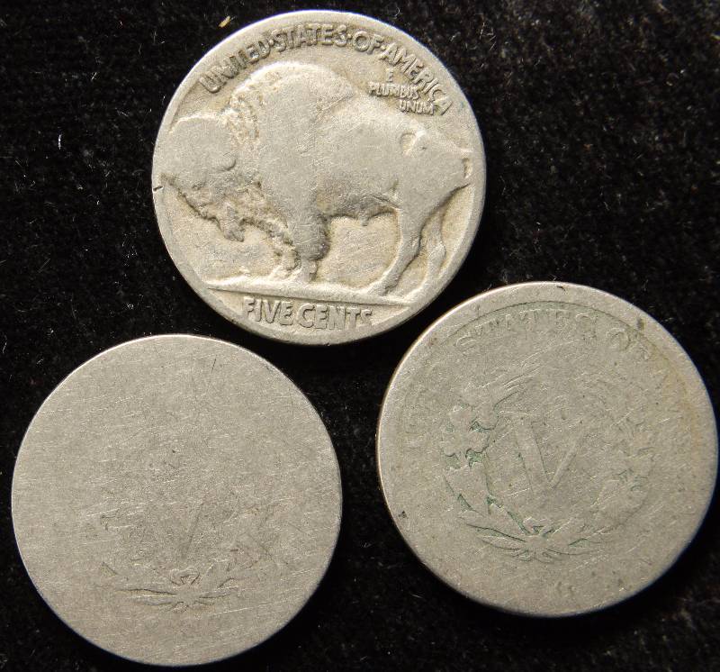 GROUP OF 3 NICKELS 1889, 1898 V & 1935 BUFFALO