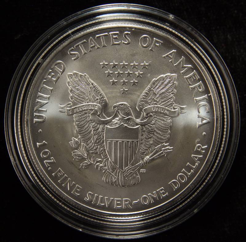 2003 AMERICAN SILVER EAGLE 1 TROY OZ. .999 FINE SILVER DOLLAR IN AIRTIGHT