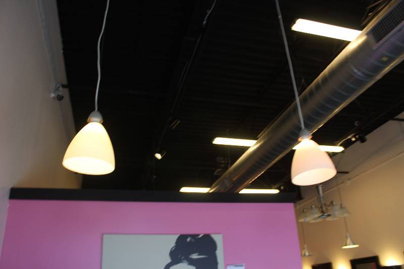 lot 25 image: Lot of (2) Hanging Lights