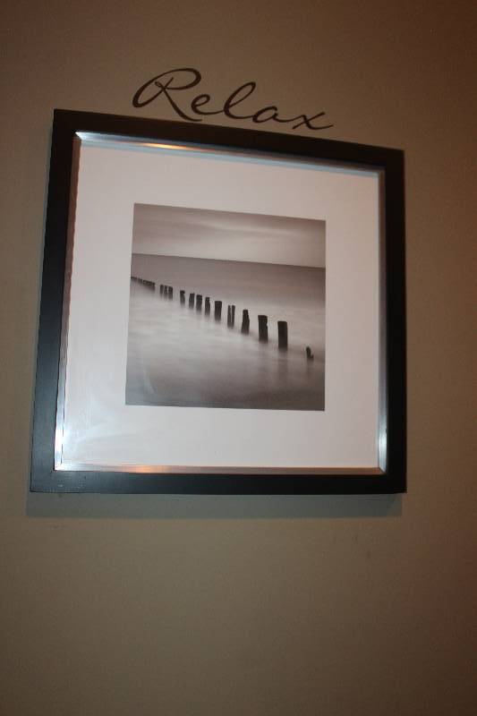 lot 48 image: Lot of (3) Framed Wall Art
