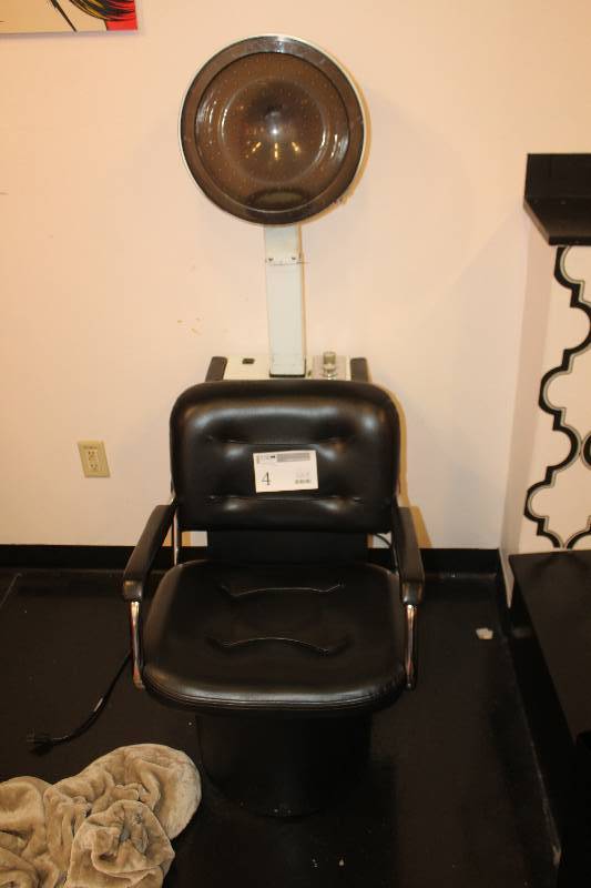 lot 4 image: Orbit Commercial Seated Hair Dryer