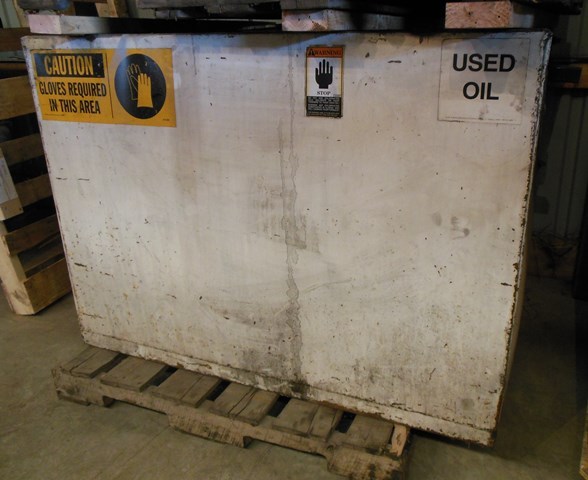 lot 21 image: Used Oil Tank