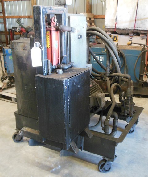 lot 32 image: Homemade Hydraulic Unit