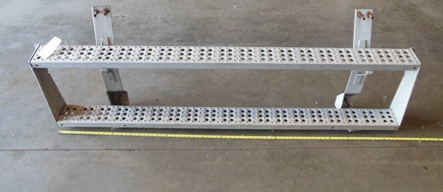 lot 37 image: Fuel Tank Steps