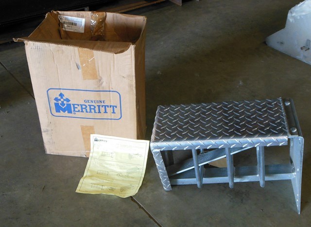 lot 38 image: Merritt Frame Mounted Tire Chain Carrier  Lock