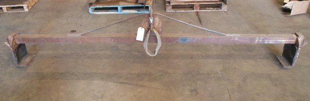 lot 42 image: Heavy Duty Lifting Bracket