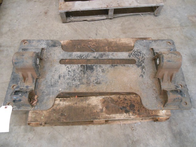 lot 48 image: Holland Stationary 5th Wheel Mount