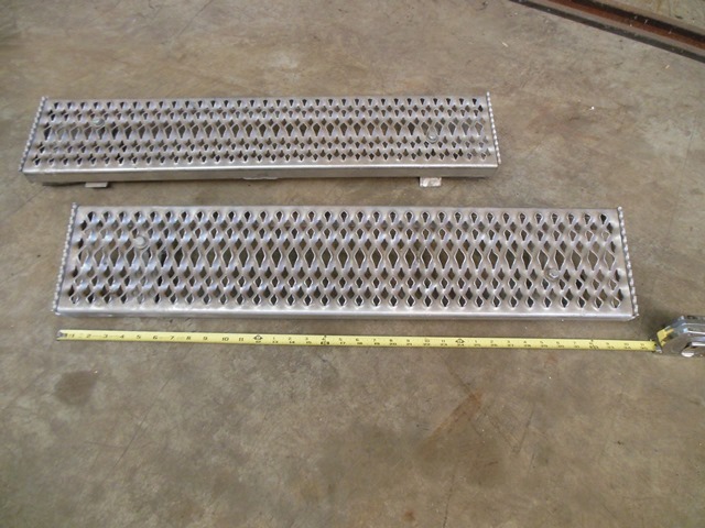 lot 68 image: Aluminum Deck Plates with Mounting Brackets