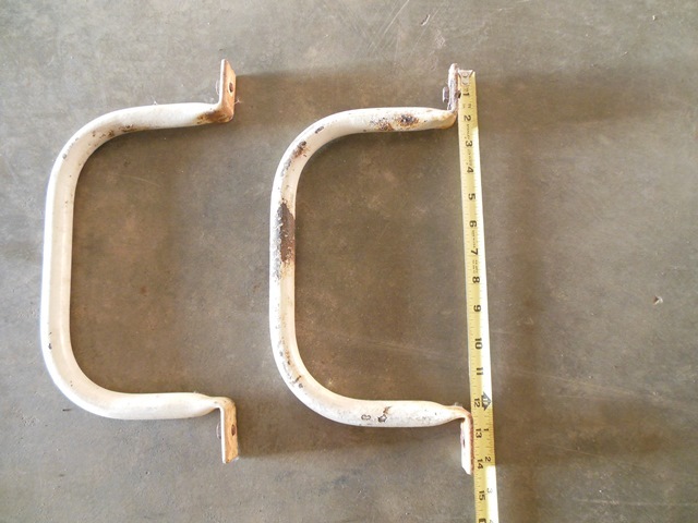 lot 98 image: Two 10 12 Grab Bars