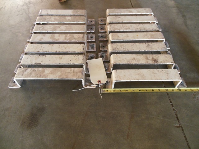 lot 99 image: 14 Steps  Bars